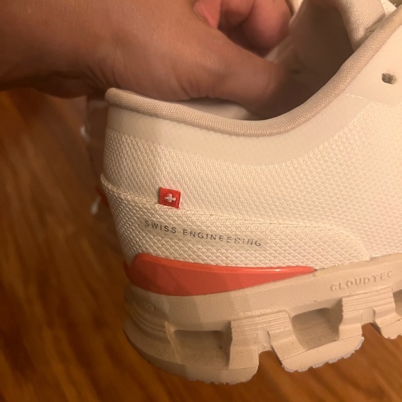 On Running Cream Athletic Shoes - Picture 6 of 9